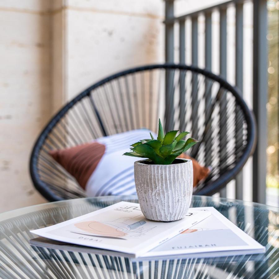 Higuests - Elegant Apt With Terrace Minutes From Burj Khalifa Dubai Esterno foto